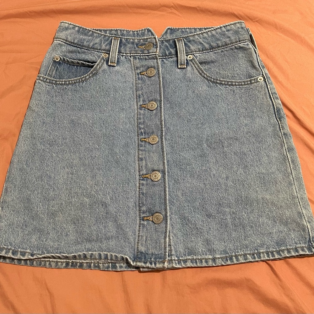 Levi's High Rise Denim Skirt
